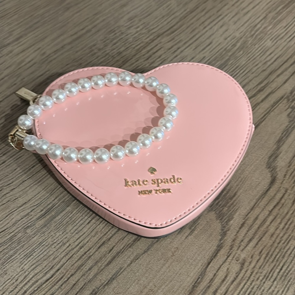 Kate Spade Love Shack 3d Heart Wristlet